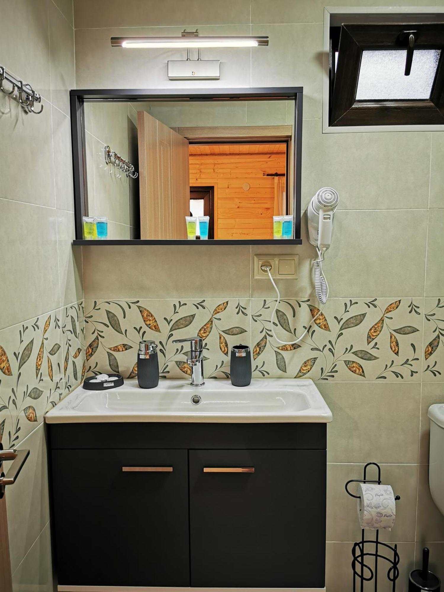Chateau Ateni Cottages Gori Ngoại thất bức ảnh
